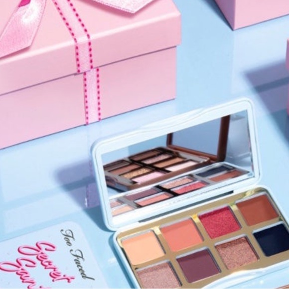 New New TOO FACED Secret Santa Limited-Edition Eye Shadow Palette - Picture 7 of 12